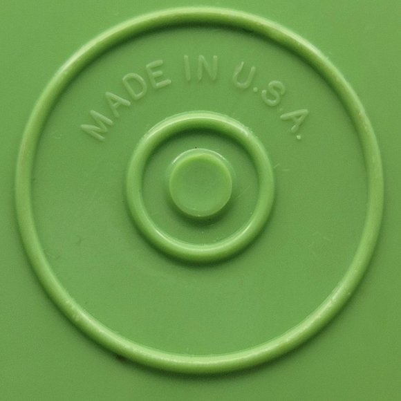 Tupperware Vintage Green Canister 1222-26 with lid 808-28 Snack Keeper 10" - Picture 4 of 11